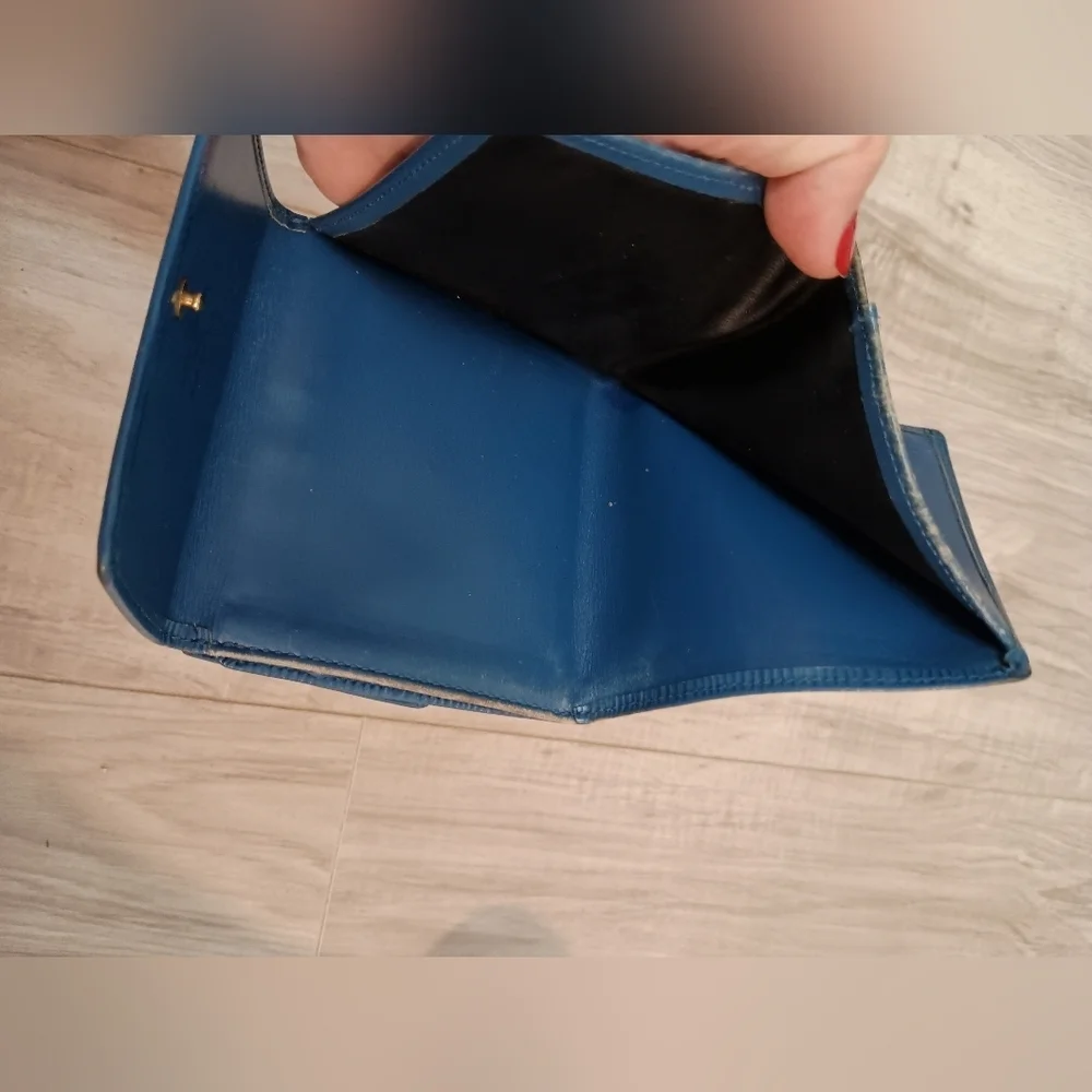 LOUIS VUITTON Elise Epi Leather Wallet Toledo Blue